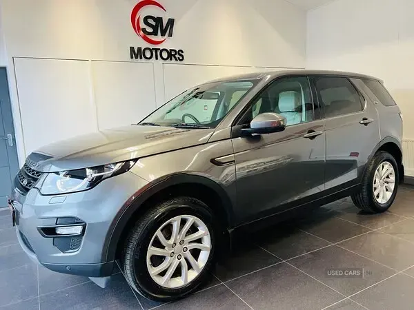 Used Land Rover Discovery 5 SE 2017 Grey SUV