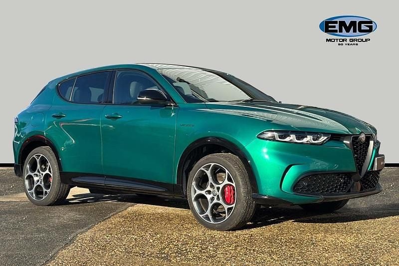 Green Used 2024 Alfa Romeo Tonale Veloce SUV | £27,999 (Fair price) - Image 1/3