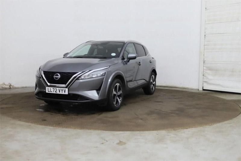 Grey Used 2022 Nissan Qashqai N-Connecta SUV | £14,899 (Fair price) - Image 1/4