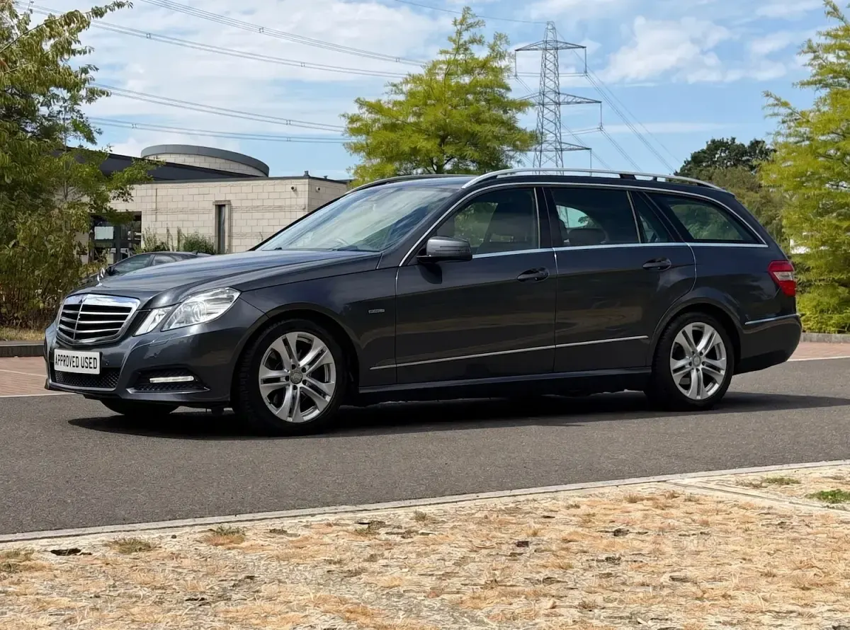 Used Mercedes E250 Avantgarde 2010 Grey Estate