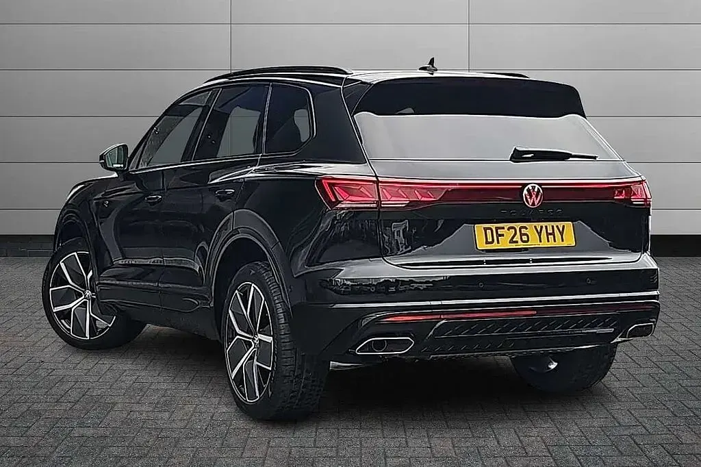 New VW Touareg Edition 286 HP (210 kW) 2026 Grenadilla black SUV