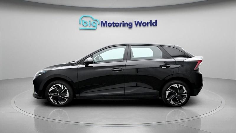 Used MG MG4 EV SE 319 kW (435 HP) 2023 Black Hatchback