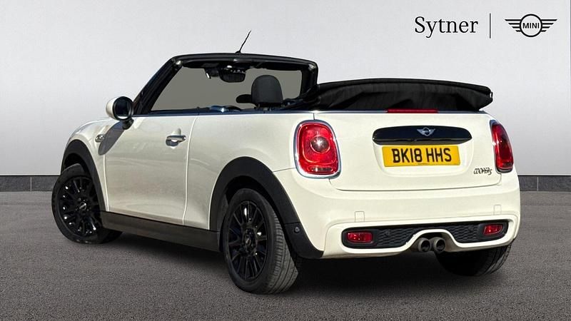 Used Mini Cooper S 189 HP (139 kW) 2017 White Hatchback