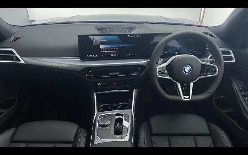New BMW 330 M Sport 288 HP (211 kW) 2026 Portimao blue Sedan
