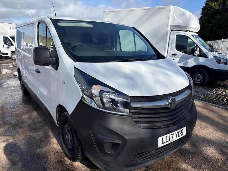 Used Vauxhall Vivaro 120 HP (88 kW) 2017 White