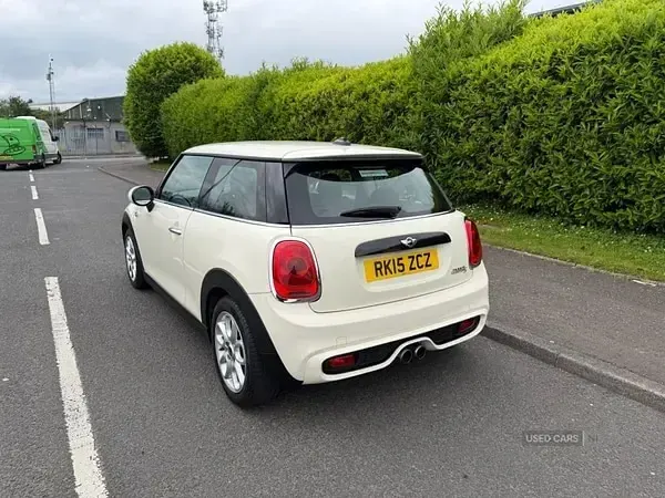 Used Mini Cooper S Hatch 189 HP (139 kW) 2015 White Hatchback