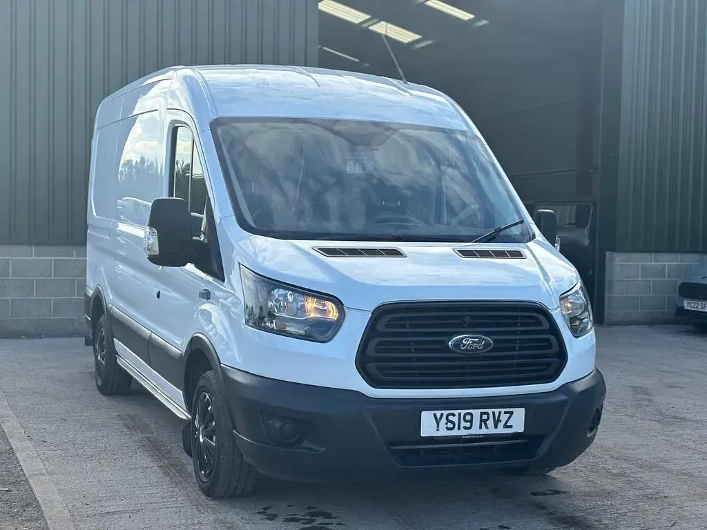Used Ford Transit 130 HP (95 kW) 2019 White Van