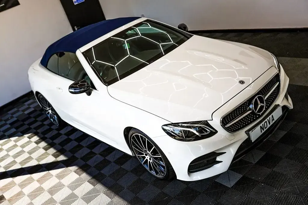Begagnad Mercedes E350 AMG line 313 HK (230 kW) 2019 Vit Cab