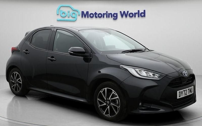 Used Toyota Yaris Hybrid Design 116 HP (85 kW) 2025 Hatchback