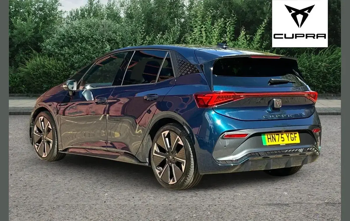 Used Cupra Born e-Boost 239 kW (326 HP) 2025 Blue Hatchback