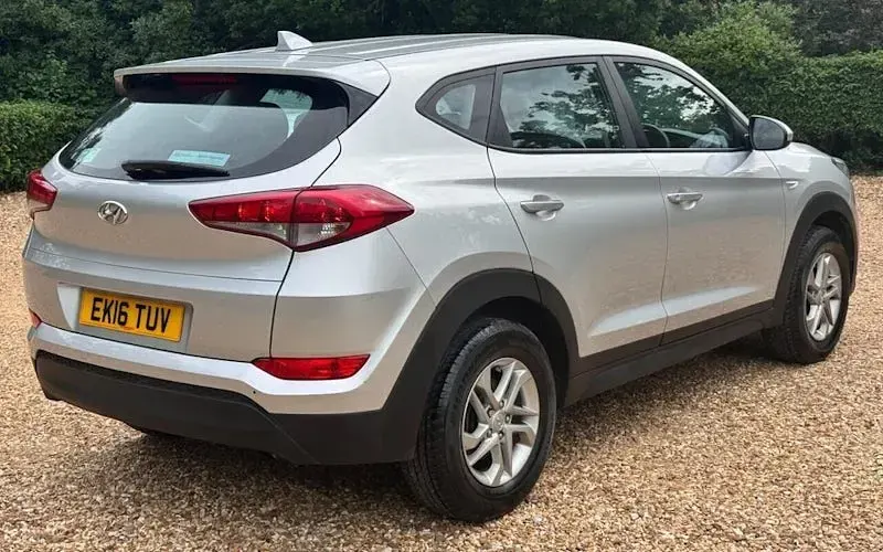 Used Hyundai Tucson 177 HP (130 kW) 2016 Silver SUV