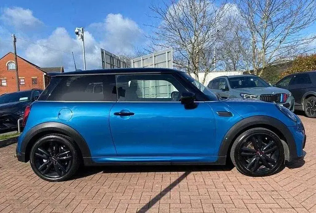 Used Mini Cooper Hatch 2021 Island blue Hatchback