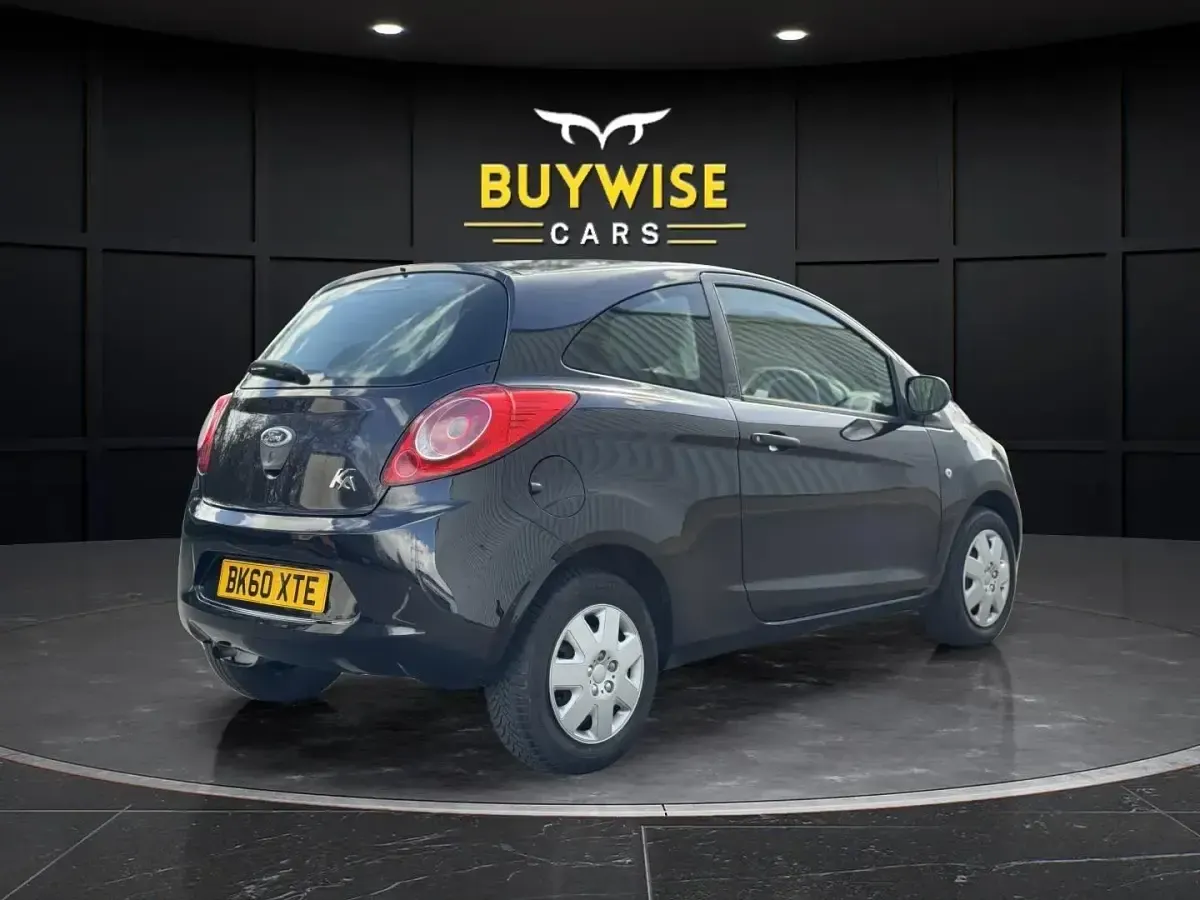 Begagnad Ford Ka Studio 69 HK (50 kW) 2010 Svart Halvkombi
