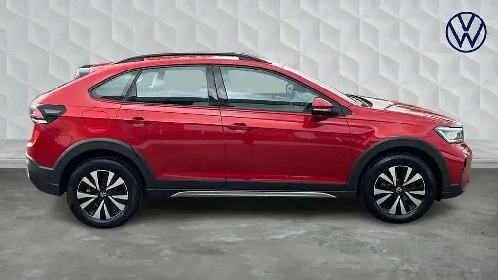 Used VW Taigo Life 95 HP (69 kW) 2022 Red SUV