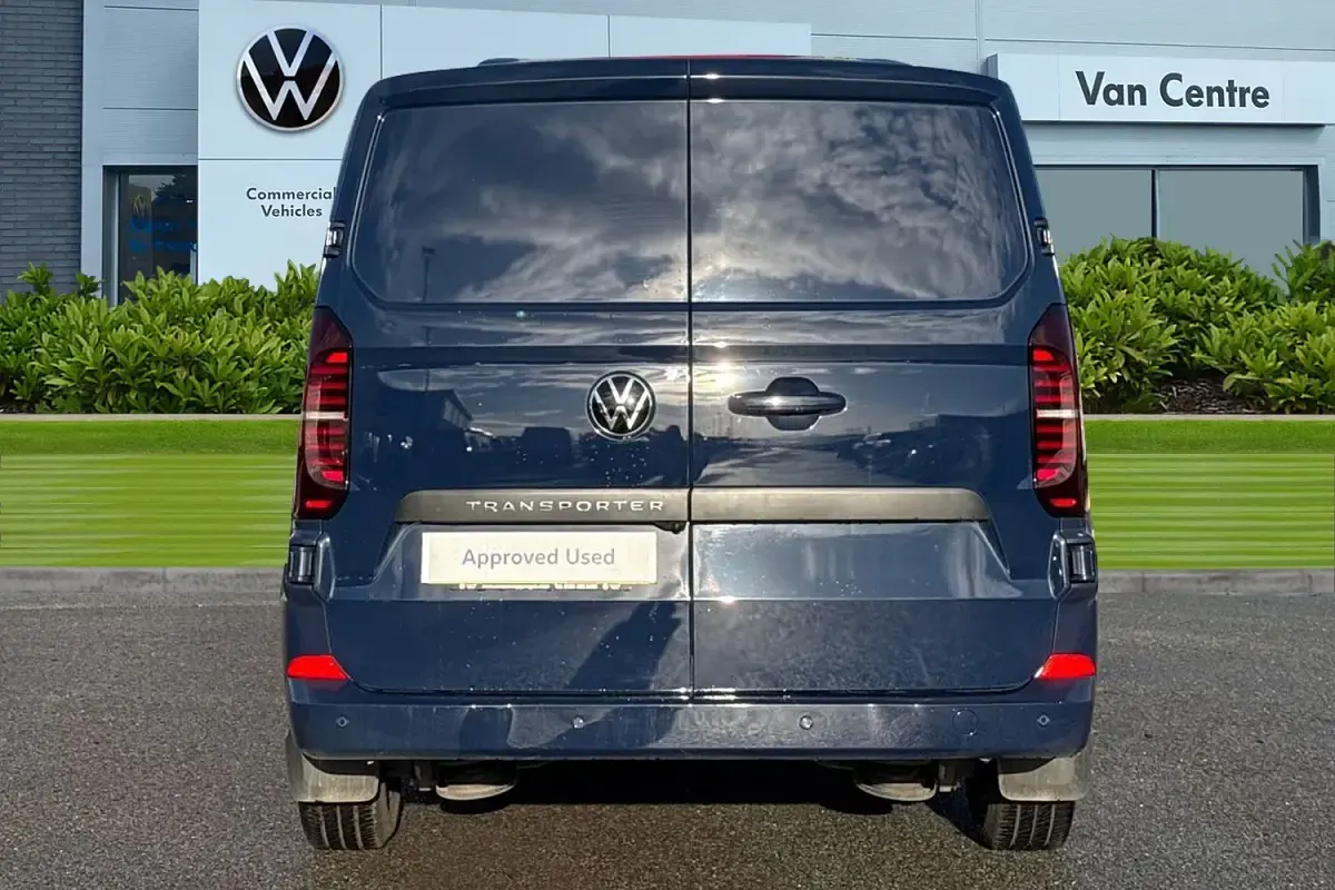 Begagnad VW Transporter Pro 2025 Lila Van
