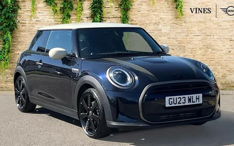 Used Mini Cooper Hatch 136 HP (100 kW) 2022 Hatchback