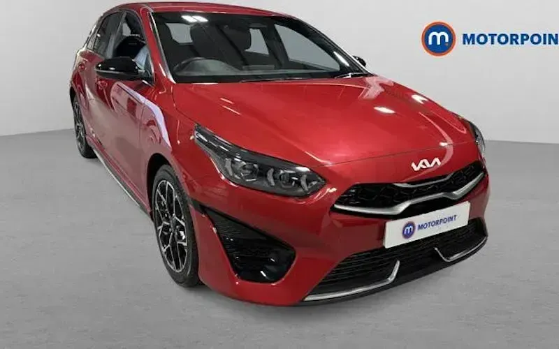 Usado Kia Ceed GT-Line 140 HP (102 kW) 2024 Citadino