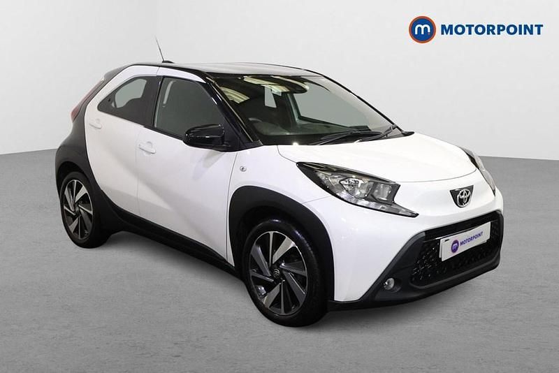 Used Toyota Aygo X 2023 White SUV