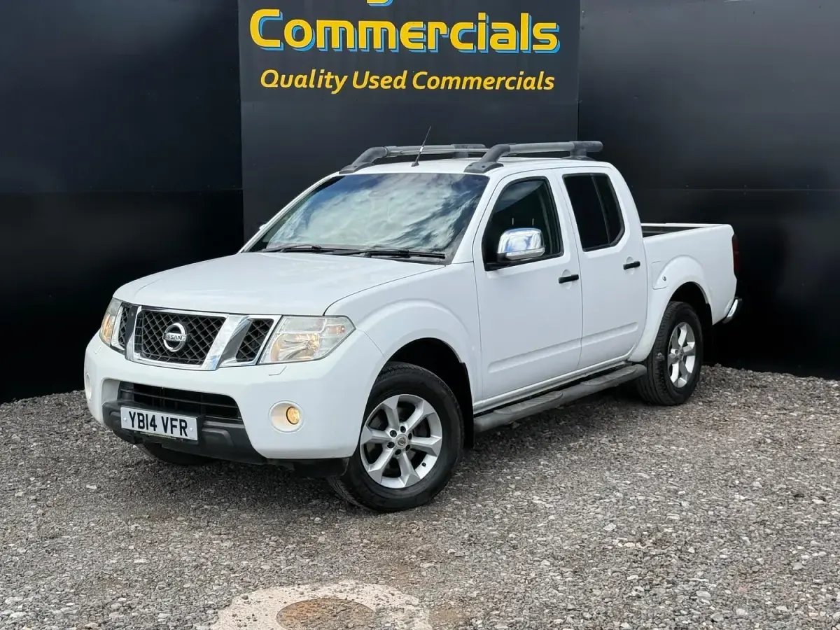 Used Nissan Navara Tekna 2014 White Pickup