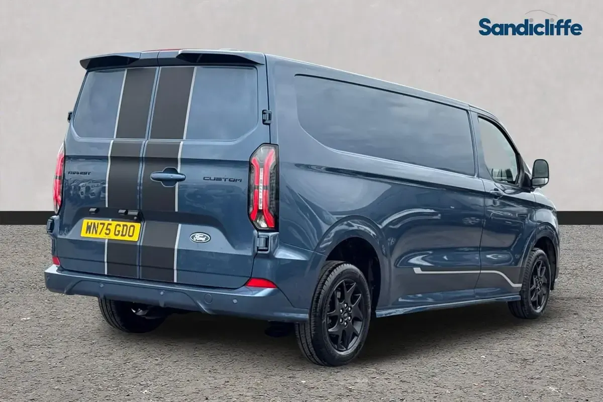 Used Ford Transit Custom Sport 170 HP (125 kW) 2025 Chrome blue Van
