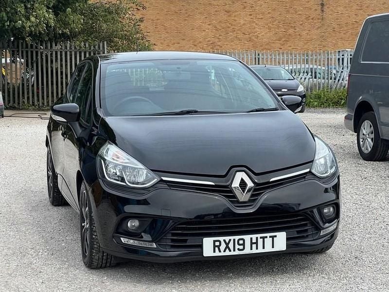 Black Used 2019 Renault Clio IV Play Hatchback | £9,495 (Fair price) - Image 1/4