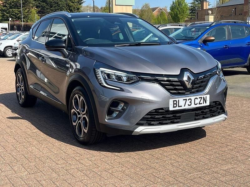 Used Renault Captur Techno 91 HP (66 kW) 2024 Grey  SUV