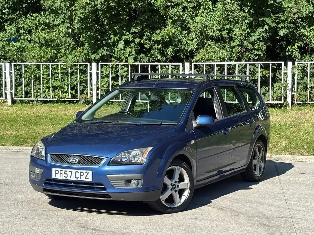 Used Ford Focus Zetec 2008 Blue Estate