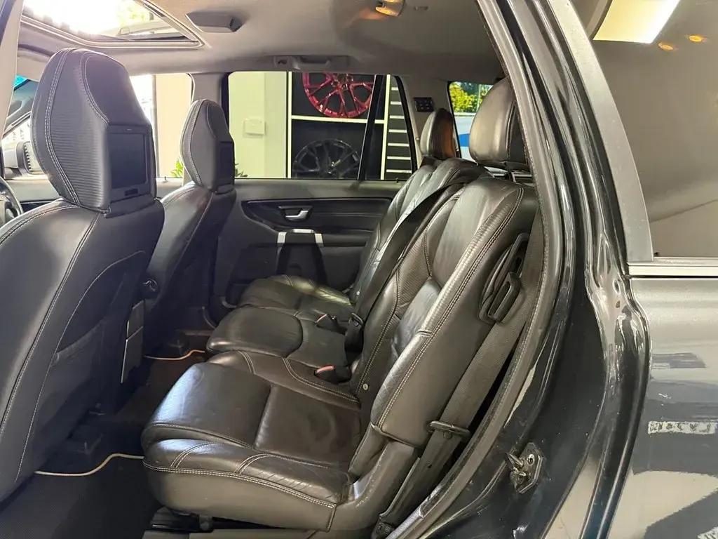 Used Volvo XC90 R-Design 200 HP (147 kW) 2012 Grey SUV