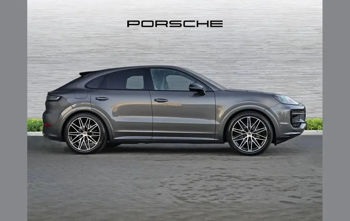 Used Porsche Cayenne Black Edition 348 HP (255 kW) 2026 Grey SUV