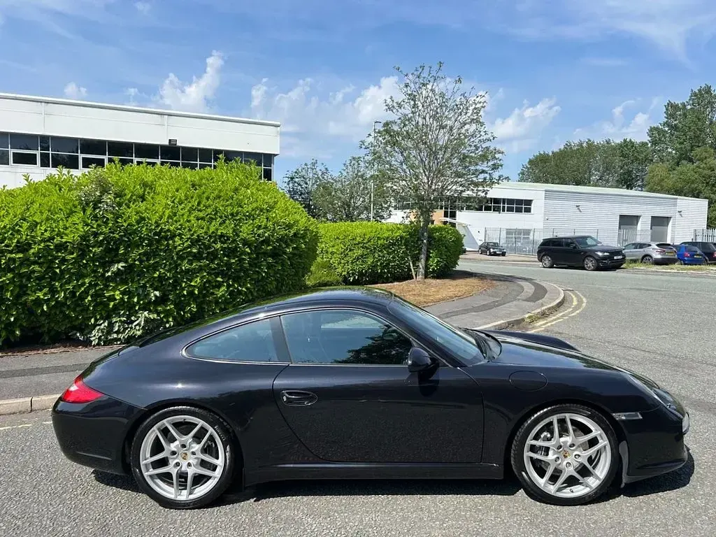 Used Porsche 911 Carrera 345 HP (253 kW) 2011 Black Coupe