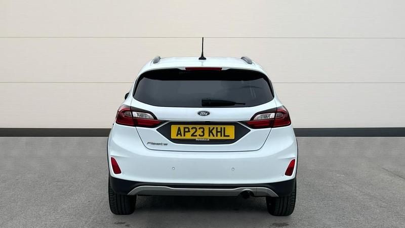 Used Ford Fiesta Active X 100 HP (73 kW) 2023 Frozen white (premium colour)  Hatchback