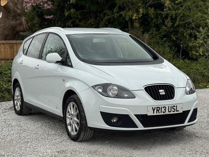 Used Seat Altea XL Copa 105 HP (77 kW) 2013 White MPV
