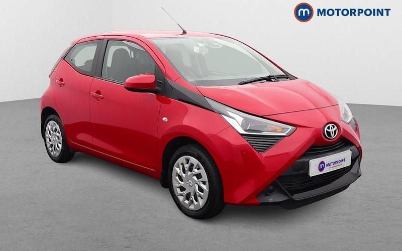Red Used 2021 Toyota Aygo X-play Hatchback | £8,699 (Fair price) - Image 1/4