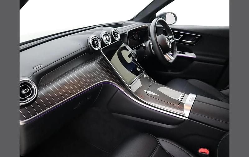 Used Mercedes GLC300 AMG Line Premium Plus 265 HP (194 kW) 2025 Black SUV