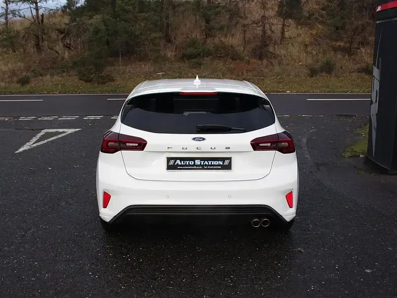 Used Ford Focus ST-Line 2024 White Hatchback