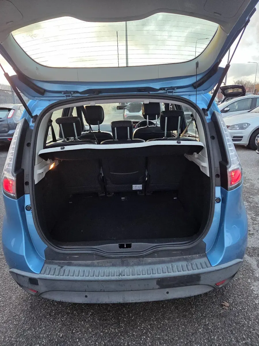 Usado Renault Scénic III Dynamique 2013 Azul Monovolumen