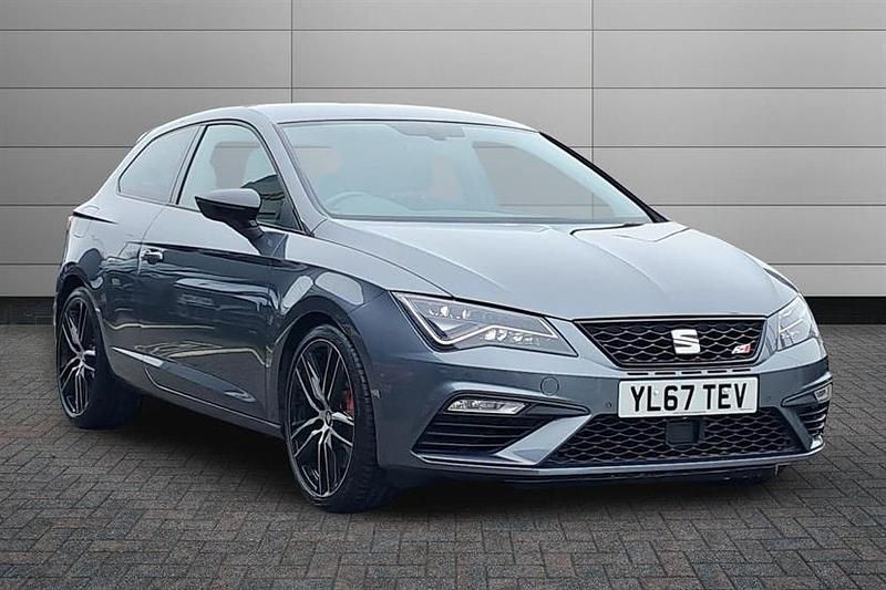 Used Seat Leon CUPRA 300 HP (220 kW) 2018 Monsoon grey Hatchback