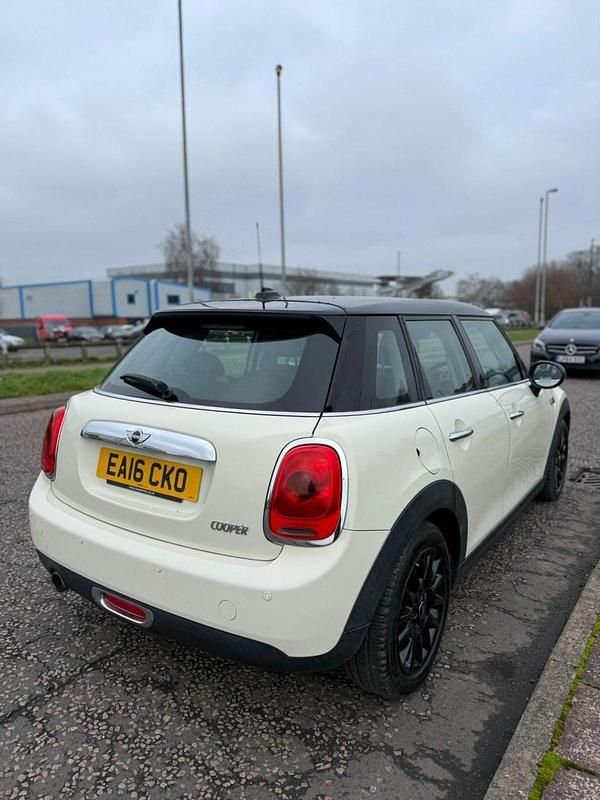 Used Mini Cooper Hatch 2016 White Hatchback