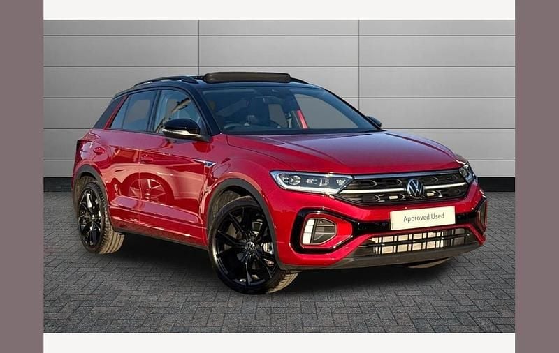 New VW T-Roc Black Edition 150 HP (110 kW) 2026 Red SUV