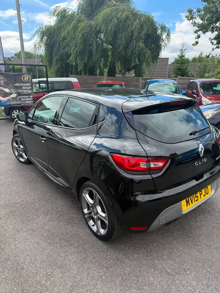 Used Renault Clio GT-Line 73 HP (53 kW) 2015 Black Hatchback