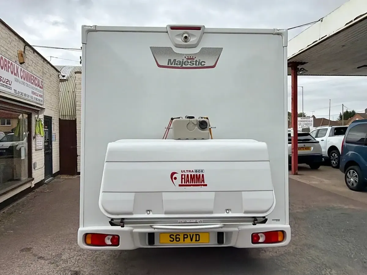 Used Peugeot Boxer 165 HP (121 kW) 2021 White Van