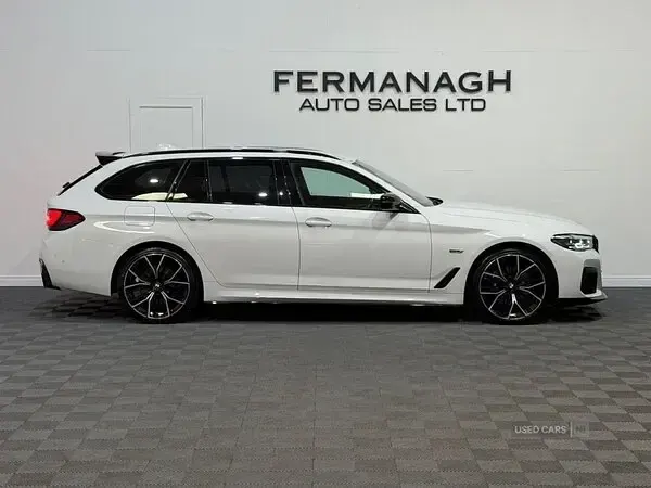 Used BMW 530e M Sport 287 HP (211 kW) 2022 White Estate