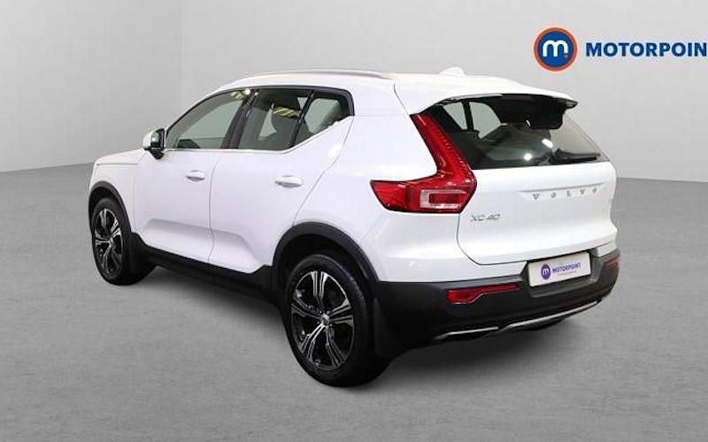 Used Volvo XC40 Inscription 190 HP (139 kW) 2019 White SUV