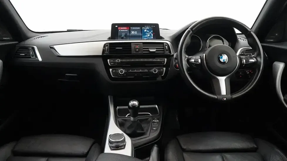 Used BMW 118 M Sport 134 HP (98 kW) 2019 White Hatchback