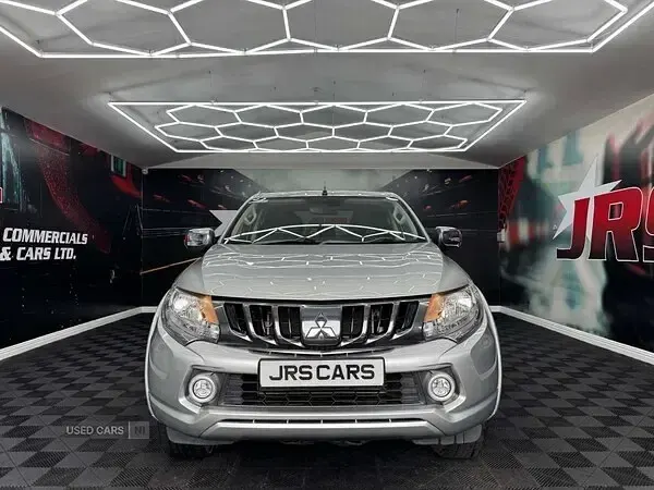 Used Mitsubishi L200 2018 Silver Pickup