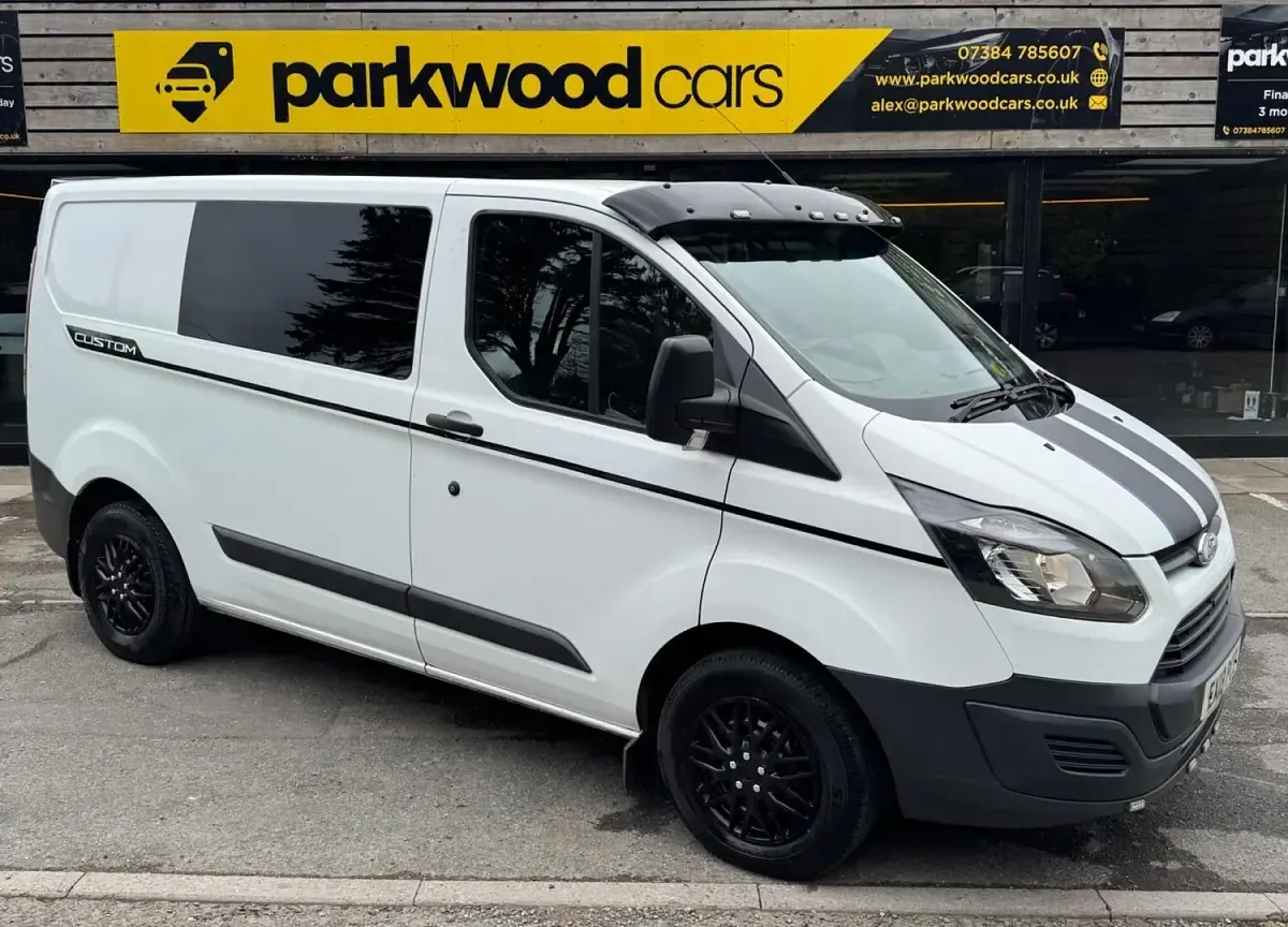 Used Ford Transit Custom 105 HP (77 kW) 2018 White Van