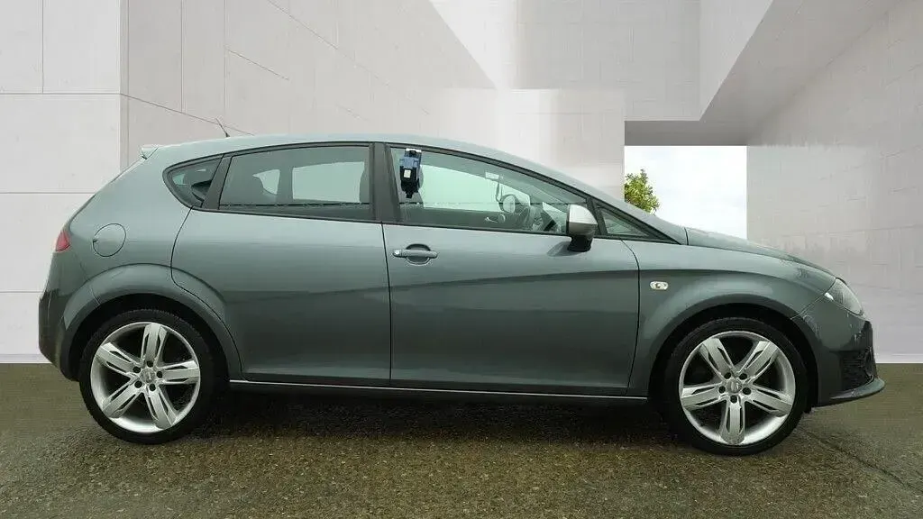 Used Seat Leon FR 170 HP (125 kW) 2012 Grey Hatchback