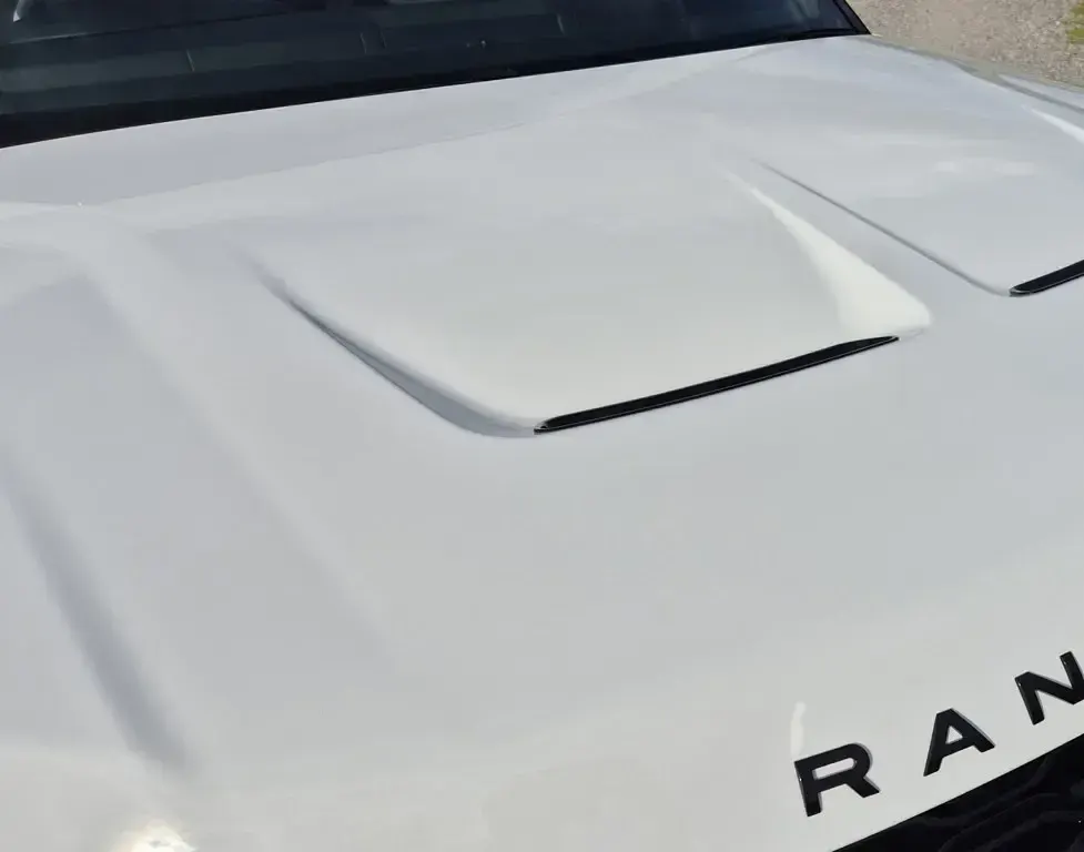 Used Land Rover Range Rover Sport SVR 566 HP (416 kW) 2020 White SUV
