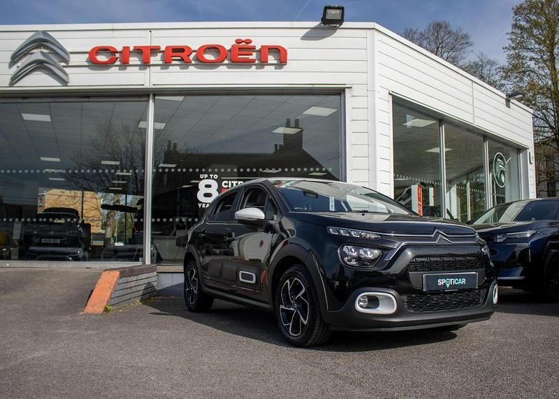 Begagnad Citroën C3 PureTech 108 HK (79 kW) 2022 Svart Halvkombi