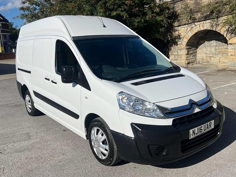 White Used 2016 Citroën Dispatch MPV | £5,989 - Image 1/4